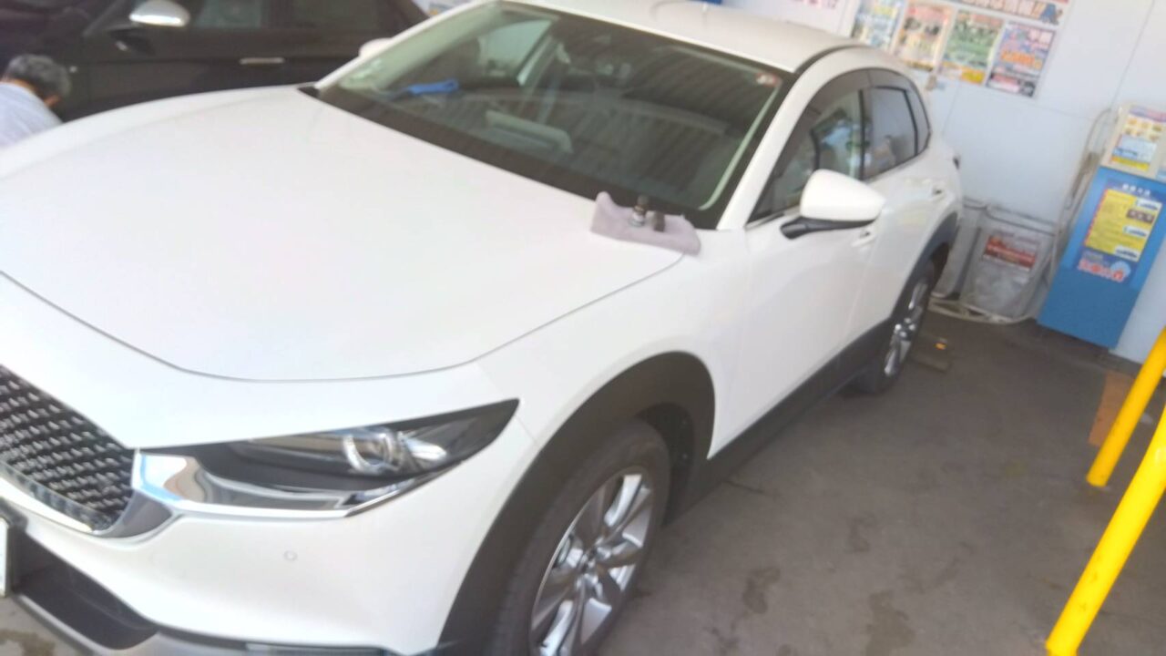 マツダのCX-30にコーティングした写真